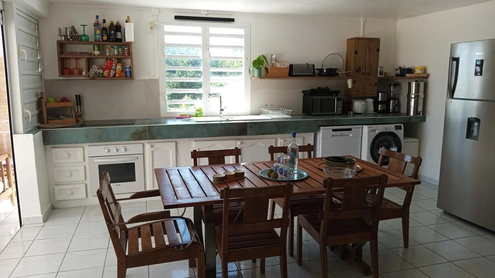 Appartement Bas De Villa Vue Mer Avec Deux Chambres Grand-Bourg